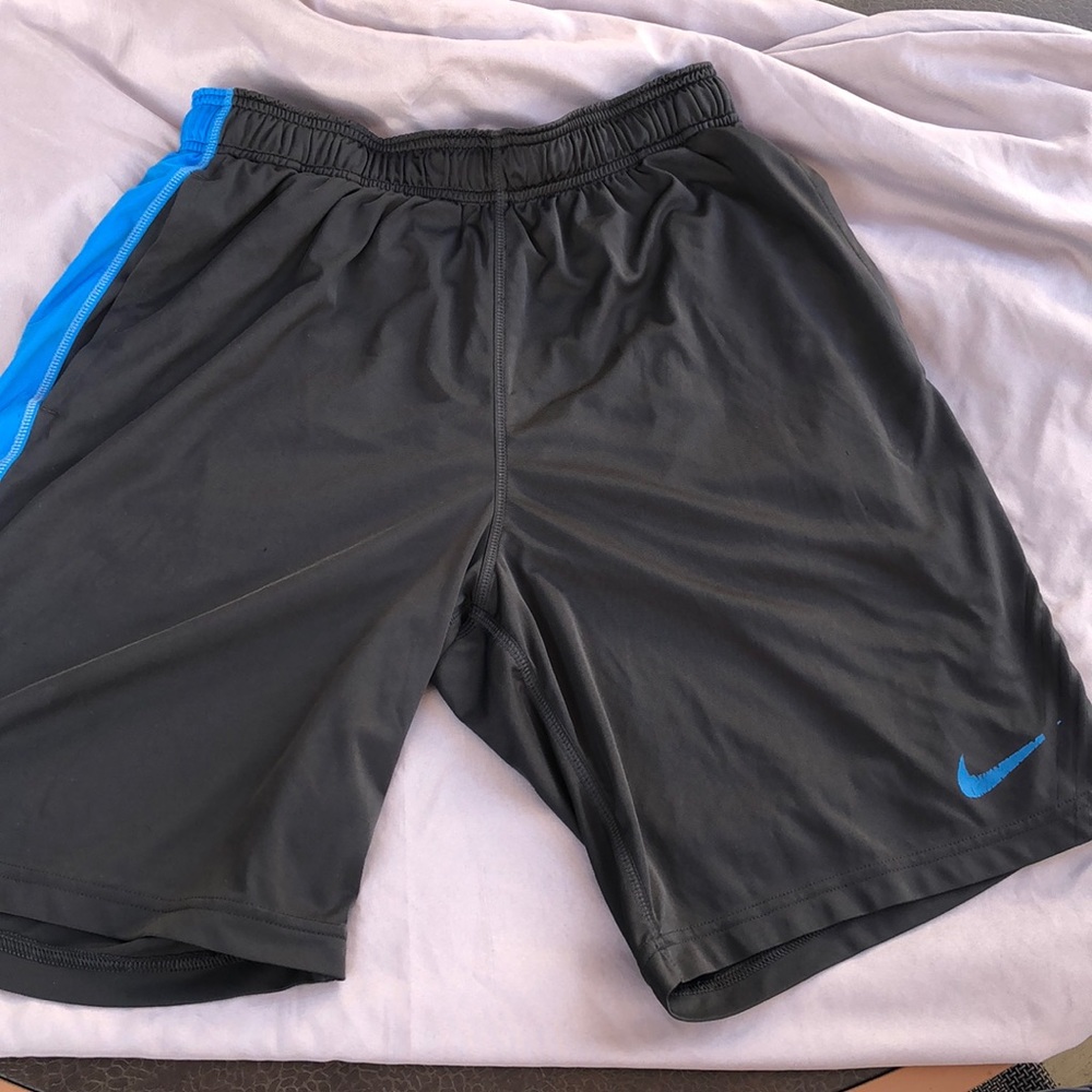 Men’s Nike Dri-fit shorts. Gray. Men’s Medium.